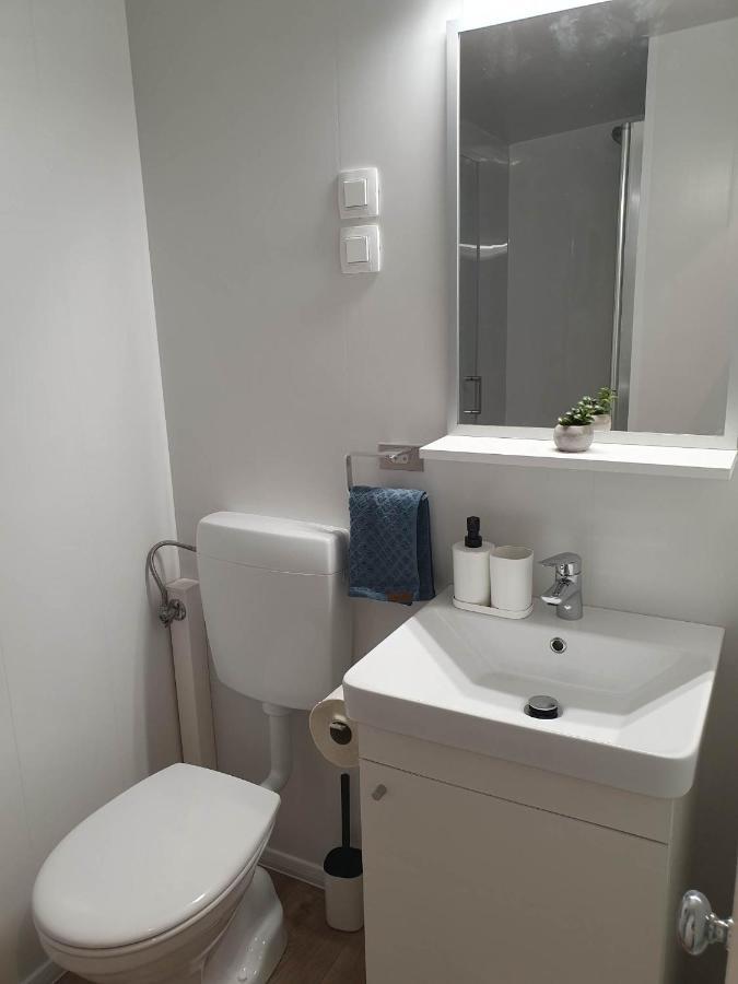 Mobile Homes Karlo & Dino プーラ エクステリア 写真